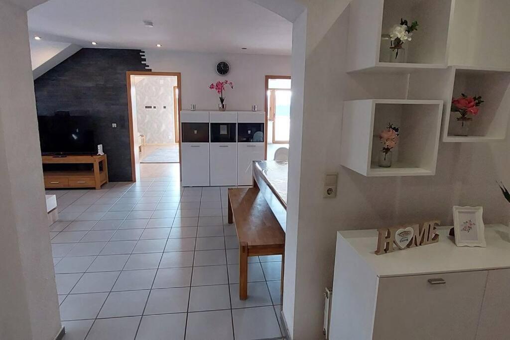 Grosse Tolle 4 Zimmer Ferienwohnung Im Herzen Des Odenwaldes Mörlenbach Eksteriør bilde